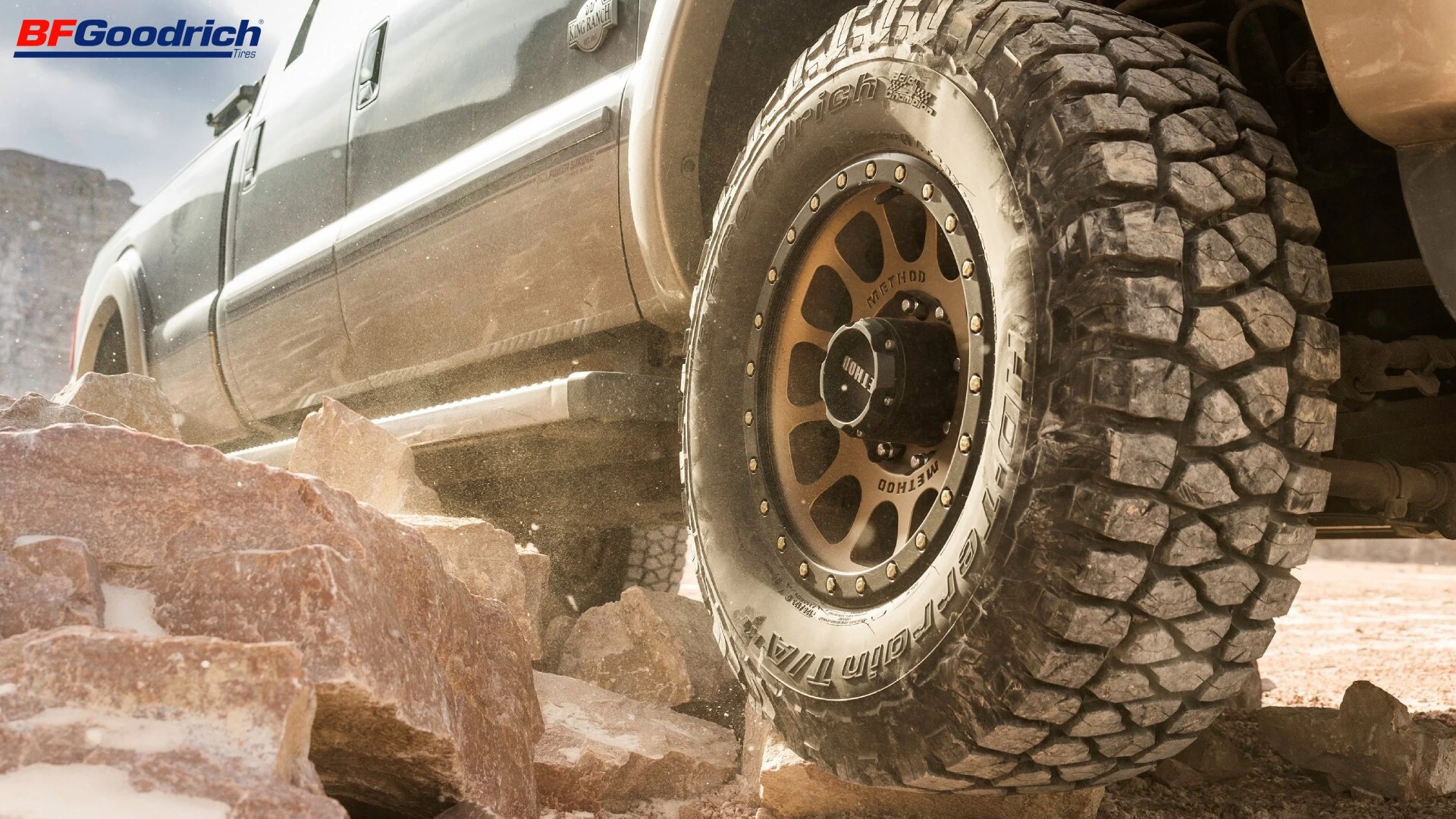 Zorlu Yolların Vazgeçilmezi: BFGoodrich Off Road Arazi Lastikleri